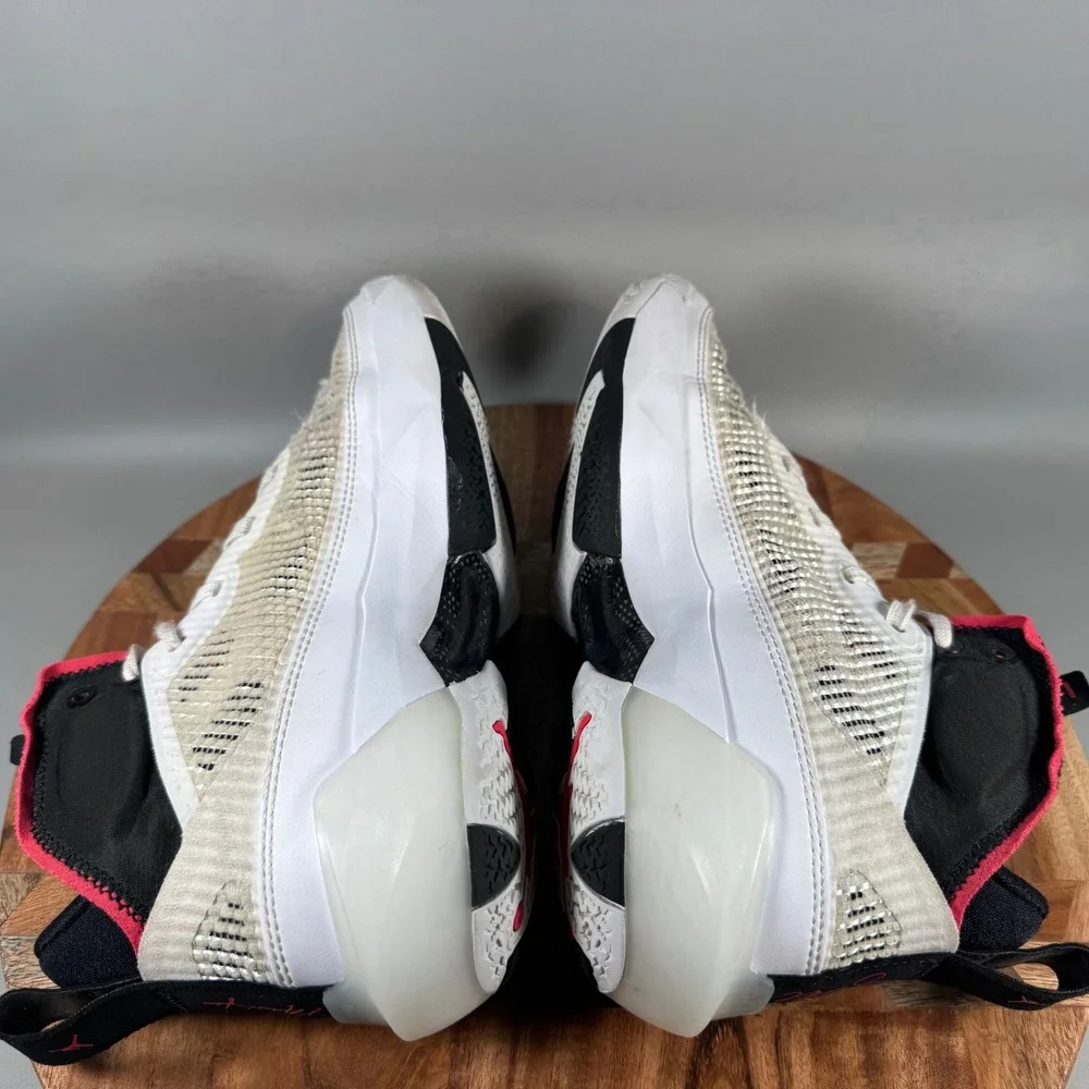 Air‎ Jordan 37 GS White Black Siren Red Basketball Shoes DD7421-100 Kids Size 5Y